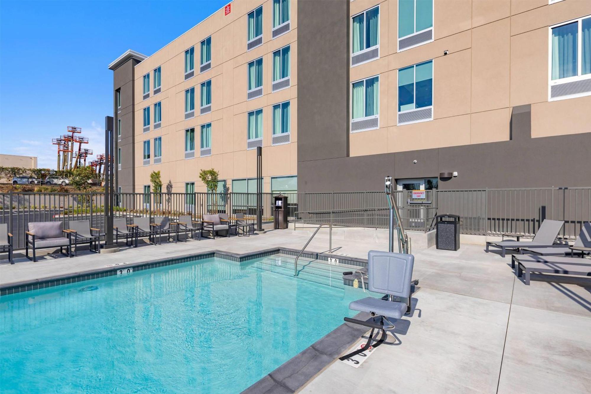 La Quinta Inn & Suites By Wyndham La Habra Zewnętrze zdjęcie